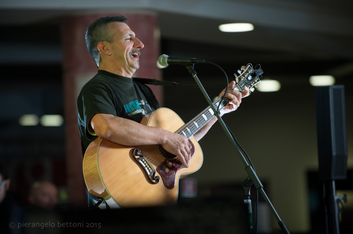 charlie cinelli cavalli musica 2015