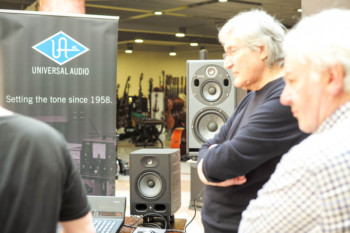 Universal audio clinic-6